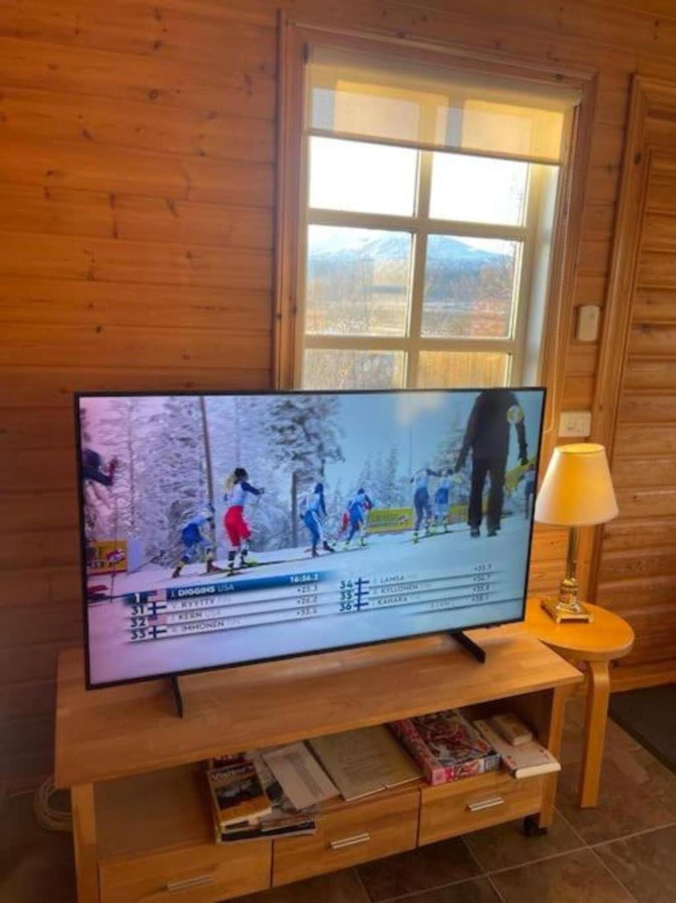 Cozy 2 Bedroom Cottage With Hot Tub Akureyri Bagian luar foto