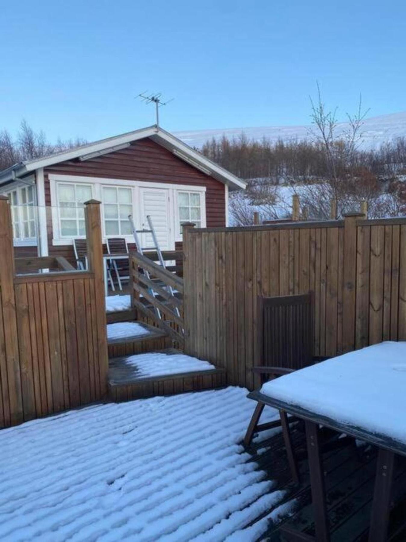 Cozy 2 Bedroom Cottage With Hot Tub Akureyri Bagian luar foto